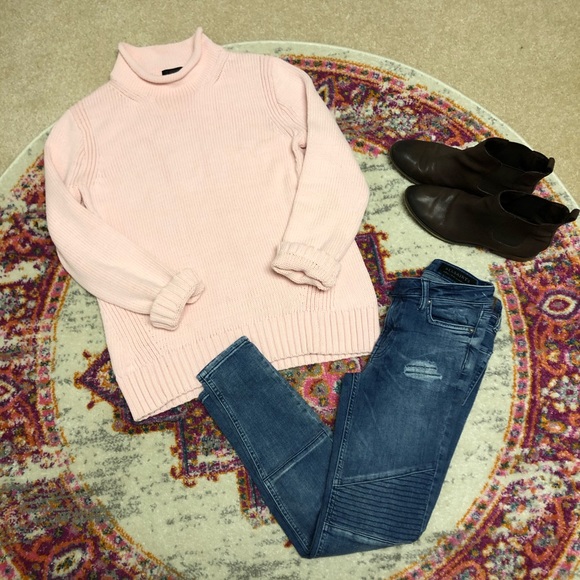 J. Crew Sweaters - J.Crew Funnel Neck Sweater Pink SZ SM💕